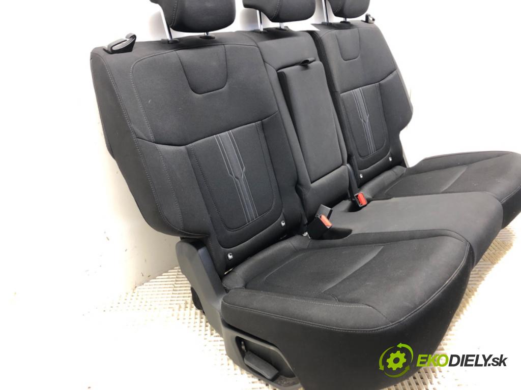 HYUNDAI TUCSON SUV 2022 110 kW 1.6 T-GDi 1598 Sedadlo druhý rad
