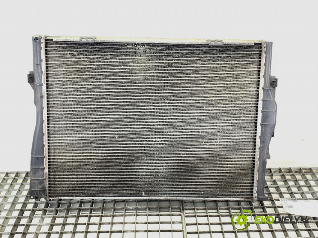 BMW E91 Kombi 2009 105 kW 318 i 1995 chladič vody  (Chladiče vody)