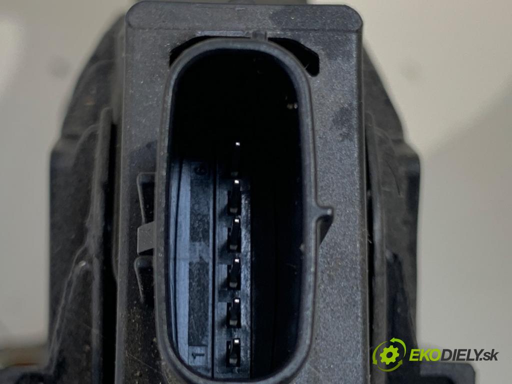 HYUNDAI KONA SUV 2020 150 kW EV  Potenciometer plynu  (Pedál)