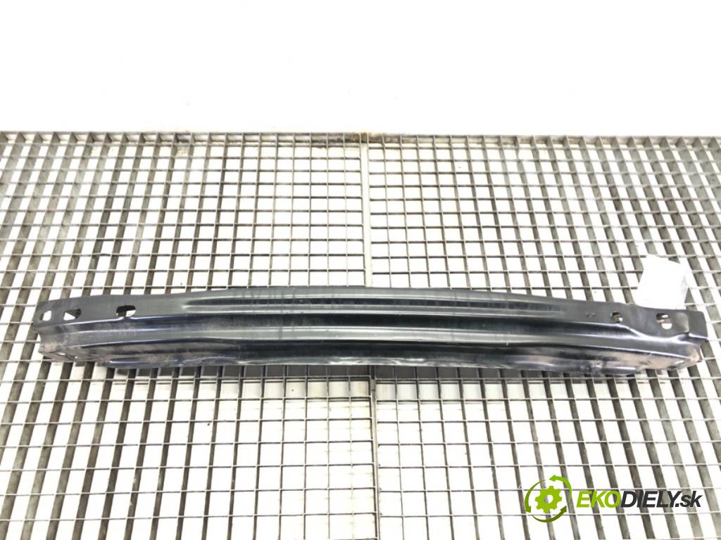 AUDI A4 B8 sedan 2014 140 kW 2.0 TDI 1968 výztuha nárazníka zadní část 8T0807313 (Výztuhy zadní)