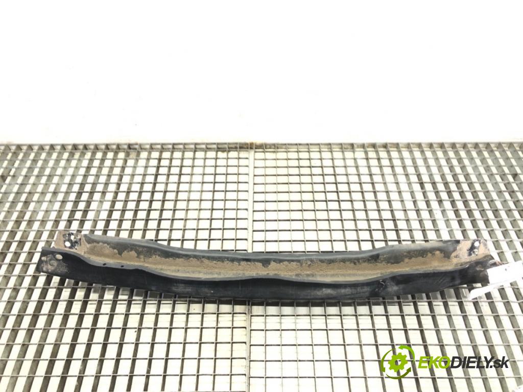 AUDI A4 B8 sedan 2014 140 kW 2.0 TDI 1968 výztuha nárazníka zadní část 8T0807313 (Výztuhy zadní)