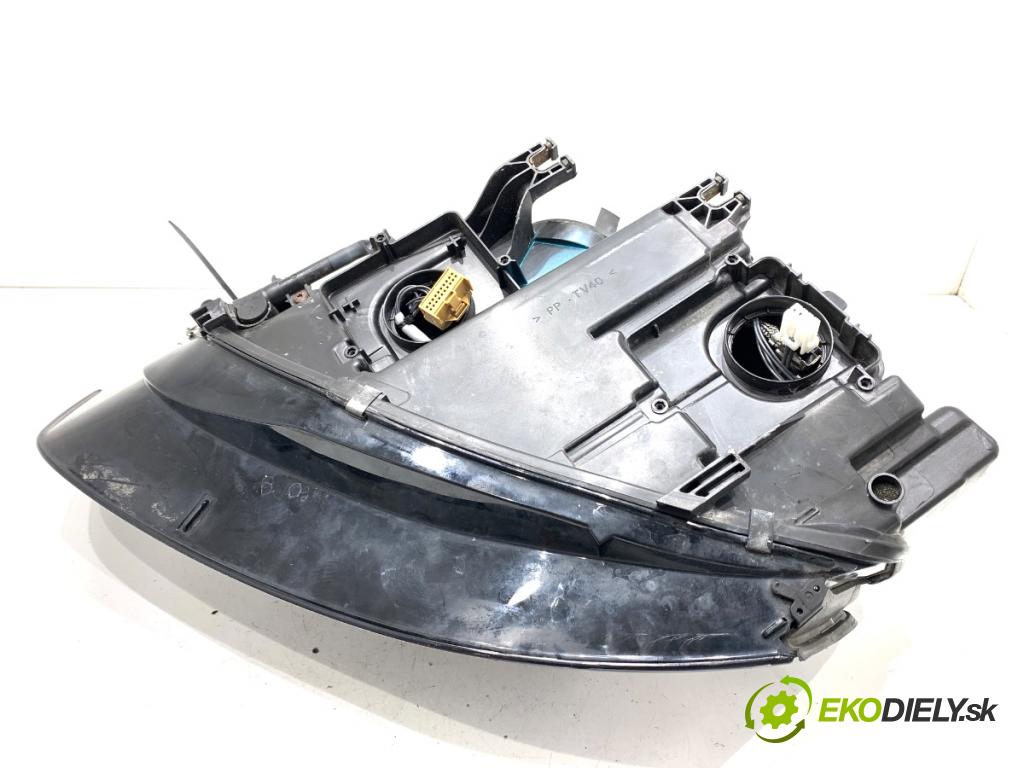 AUDI A4 B8 sedan 2014 140 kW 2.0 TDI 1968 Svetlomet pravy predný XENON 8K0941006C