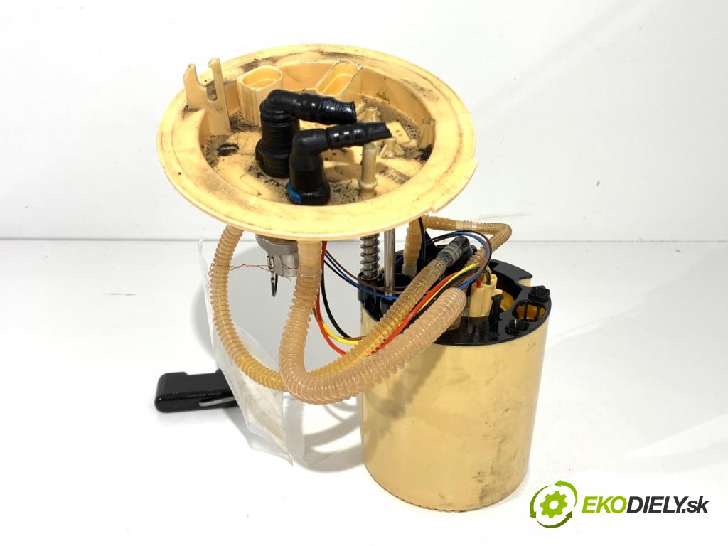 AUDI A4 B8 sedan 2014 140 kW 2.0 TDI 1968 pumpa paliva 8K0919050P