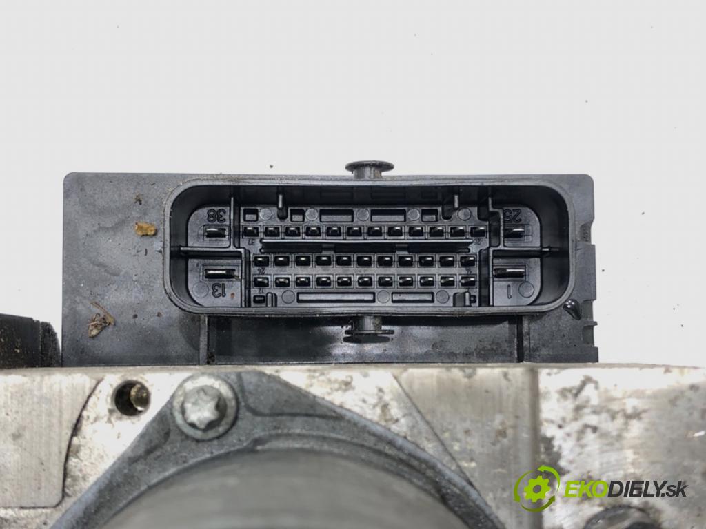 AUDI A4 B8 sedan 2014 140 kW 2.0 TDI 1968 Pumpa ABS 8K0614517HA (Pumpa ABS)