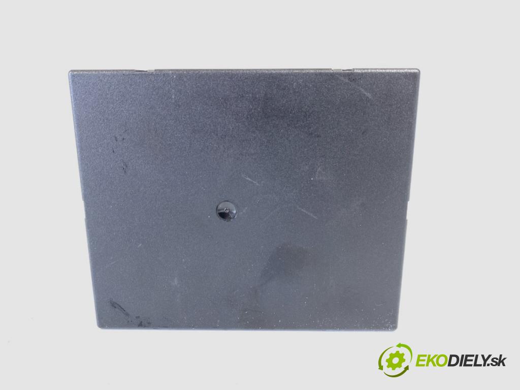 AUDI A4 B8 (8K2) 2007 - 2015    2.0 TDI 140 kW [190 KM] olej napędowy 2013 - 2015  Modul komfortu 8K0907064JF (Modul komfortu)