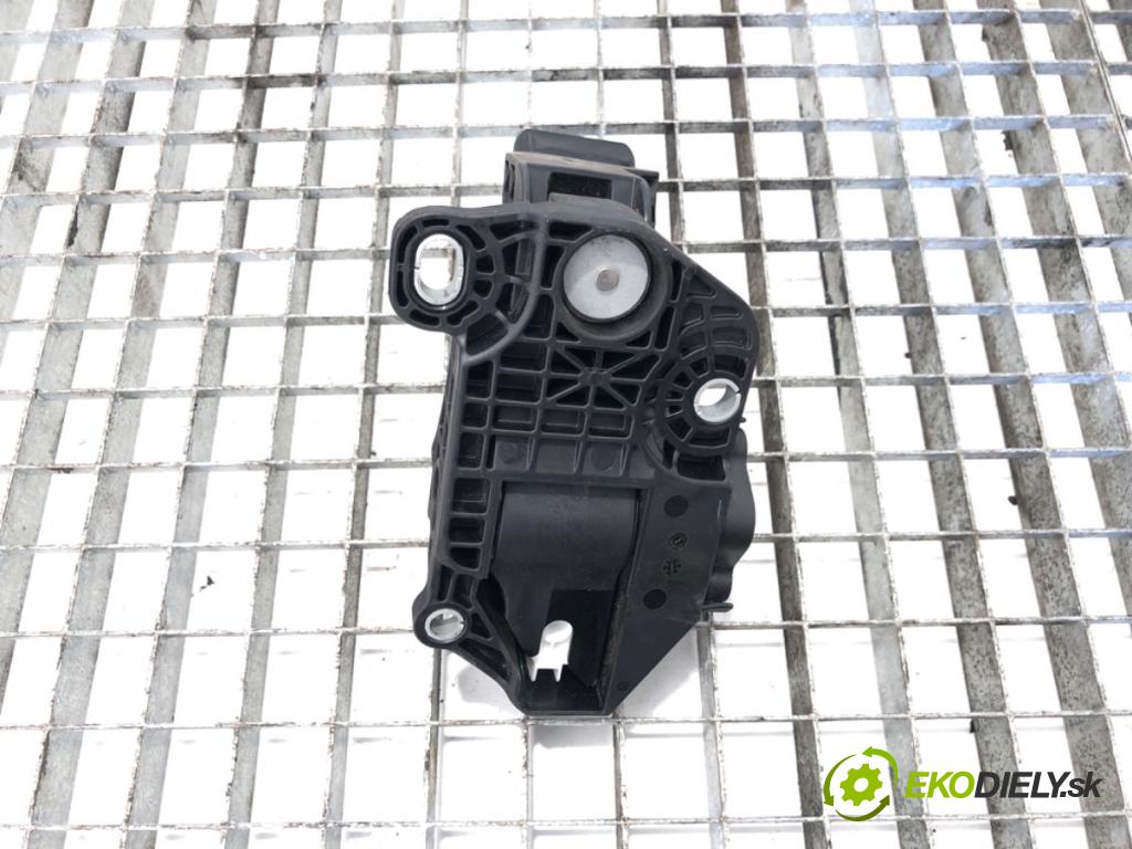 VOLVO FH II 2012 - 2022    460  Potenciometer plynu 84416421 (Pedál)