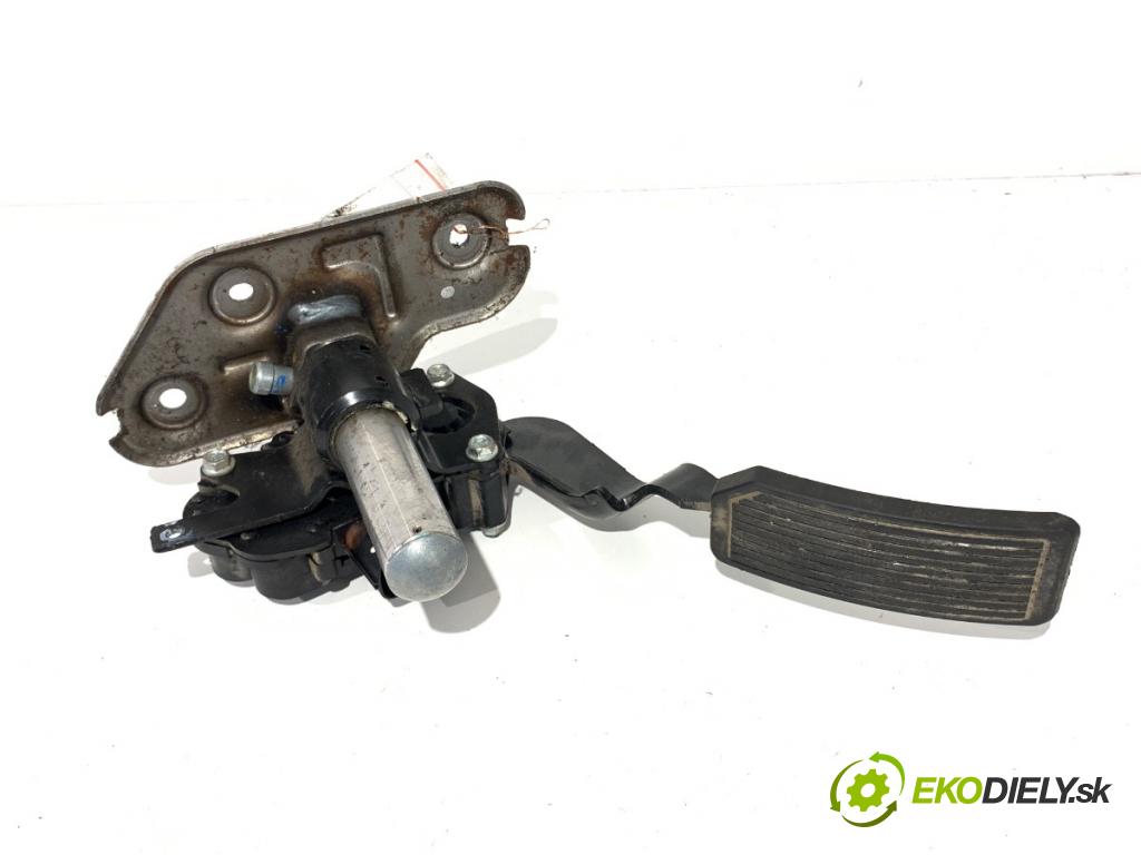 NISSAN MURANO Z50 SUV 2006 172 kW 3.5 3498 Potenciometer plynu 18002-CA100 (Pedál)