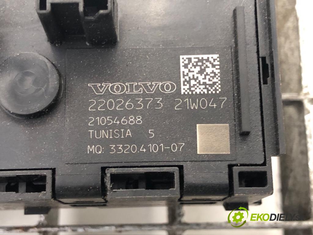 VOLVO FH II Ciągnik siodłowy 2021 338 kW 460 338 kW [460 KM] olej napędowy 2012 - 2022 12800 Panel prepínačov 22026373 (Prepínacie páčky pod volantom)