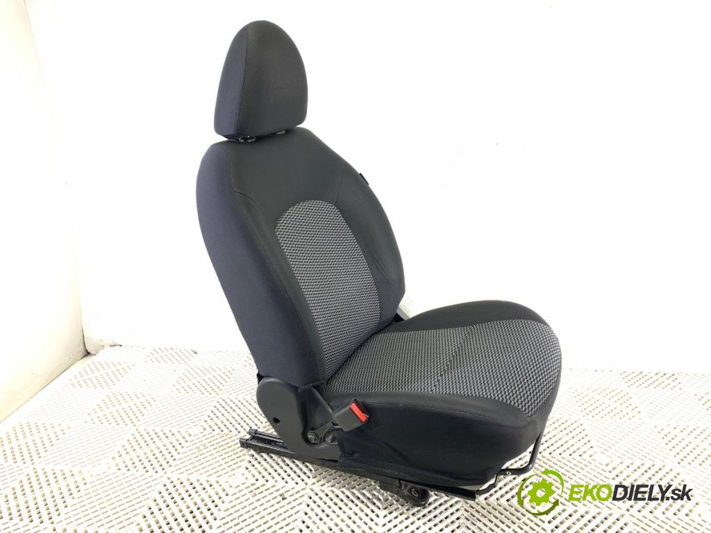 NISSAN MICRA K13 liftback 2014 59 kW 1.2 1198 Sedadlo ľavy predný