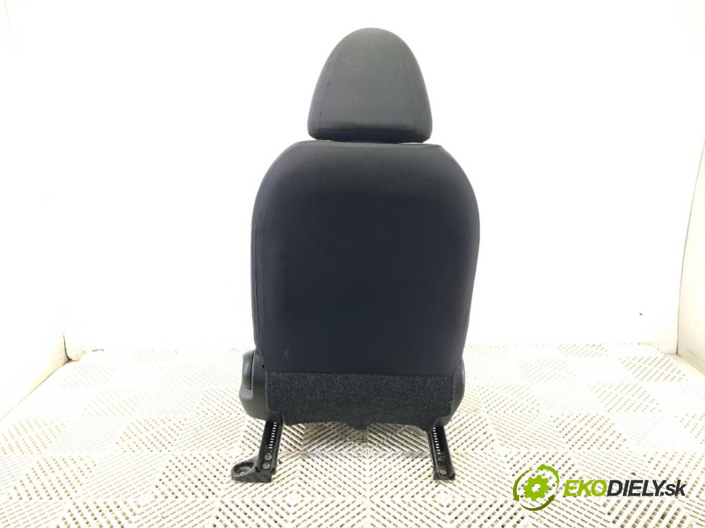 NISSAN MICRA K13 liftback 2014 59 kW 1.2 1198 Sedadlo ľavy predný