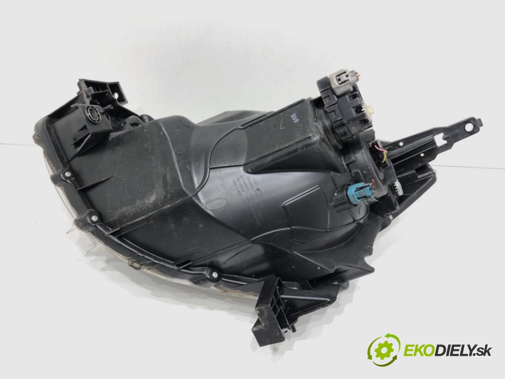 NISSAN MICRA K13 liftback 2014 59 kW 1.2 1198 světlomet pravý přední část