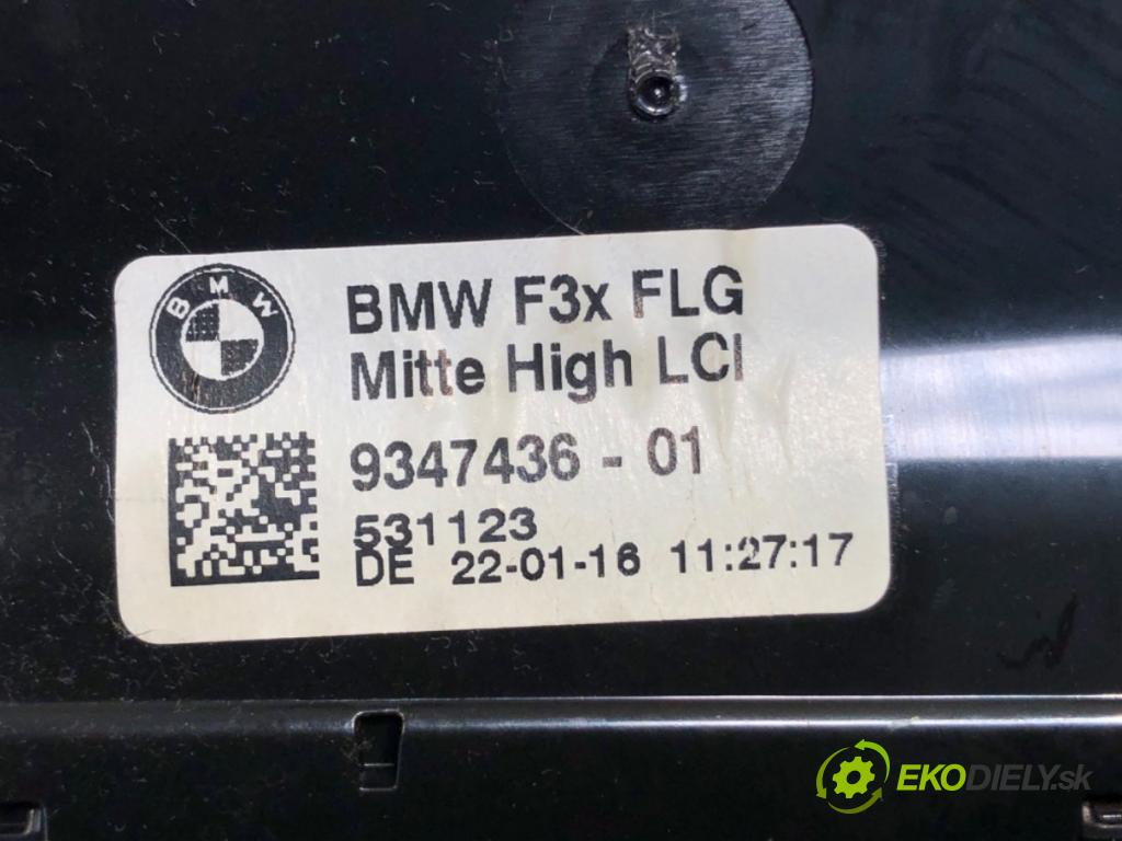 BMW F30 sedan 2016 180 kW 328 i 1997 lišty kryt 7275492 9347436 (Lišty)