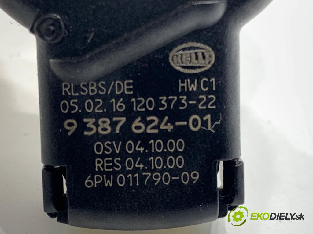 BMW F30 sedan 2016 180 kW 328 i 1997 Snímač dažďa 9387624 (Snímač dažďa)