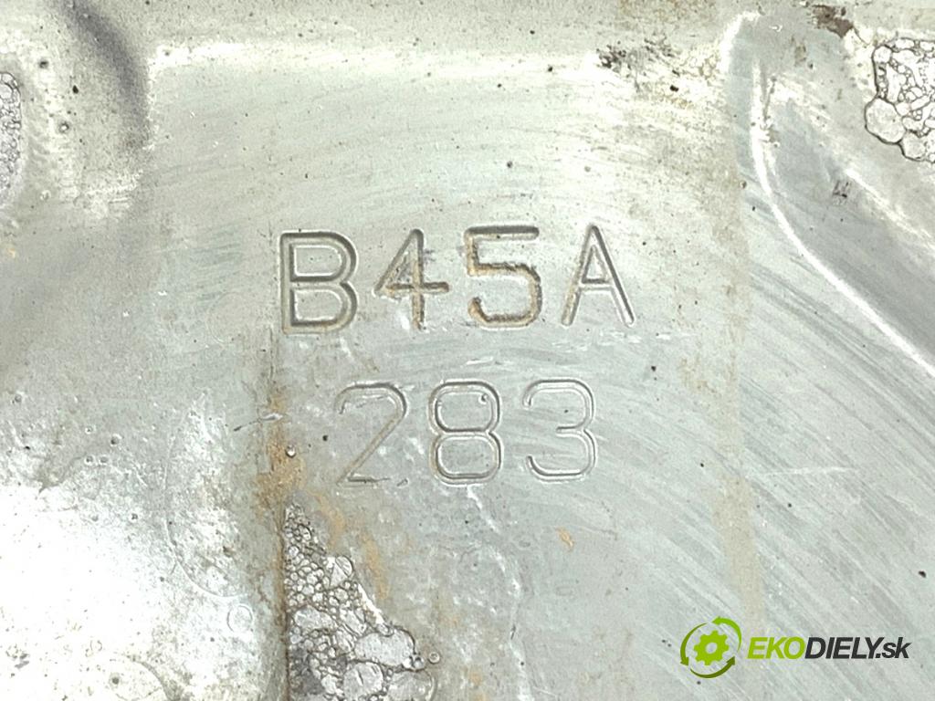 MAZDA 3 BM liftback 2016 121 kW 2.0 1998 výztuha nárazníka zadní část  (Výztuhy zadní)