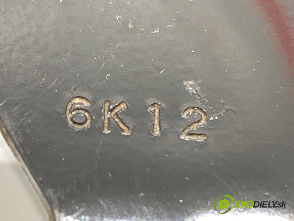 MAZDA 3 BM liftback 2016 121 kW 2.0 1998 zámok kapoty přední část