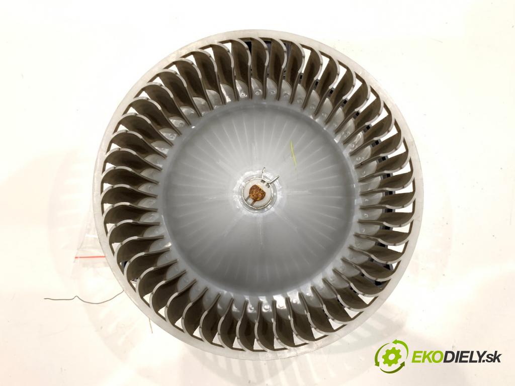 MAZDA 3 BM liftback 2016 121 kW 2.0 1998 ventilátor kúrenia 872700-1530