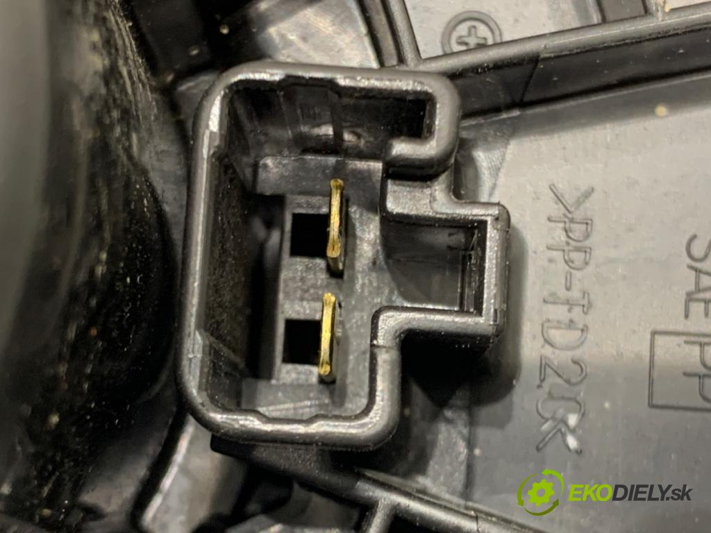 MAZDA 3 BM liftback 2016 121 kW 2.0 1998 ventilátor kúrenia 872700-1530