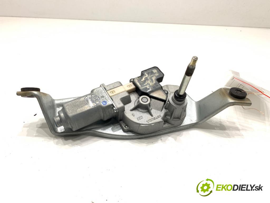 MAZDA 3 BM liftback 2016 121 kW 2.0 1998 Motor stieračov zad