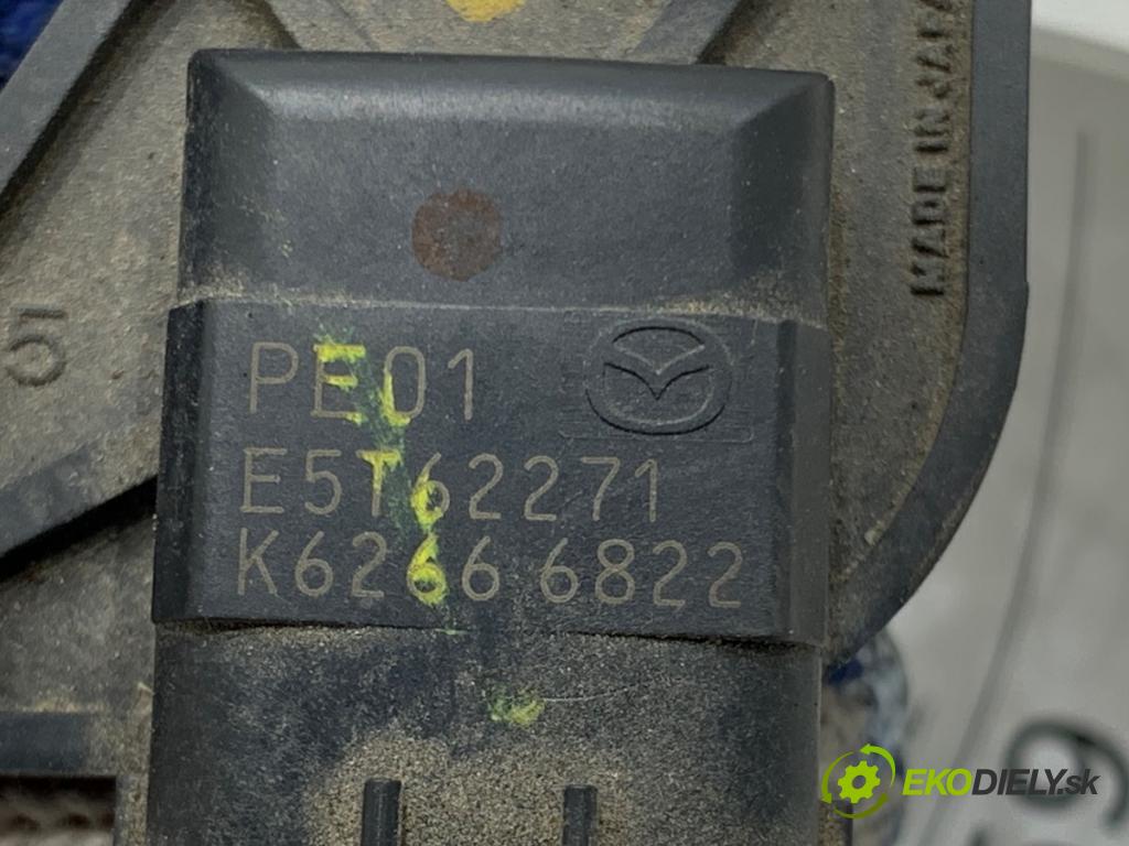 MAZDA 3 BM liftback 2016 121 kW 2.0 1998 Váha vzduchu E5T62271 (Váha vzduchu)