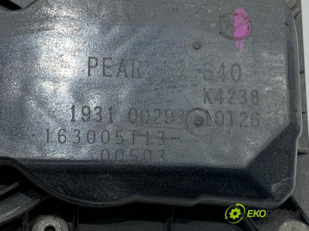 MAZDA 3 BM liftback 2016 121 kW 2.0 1998 Škrtiaca klapka PEAR13640 (Škrtiaca klapka)