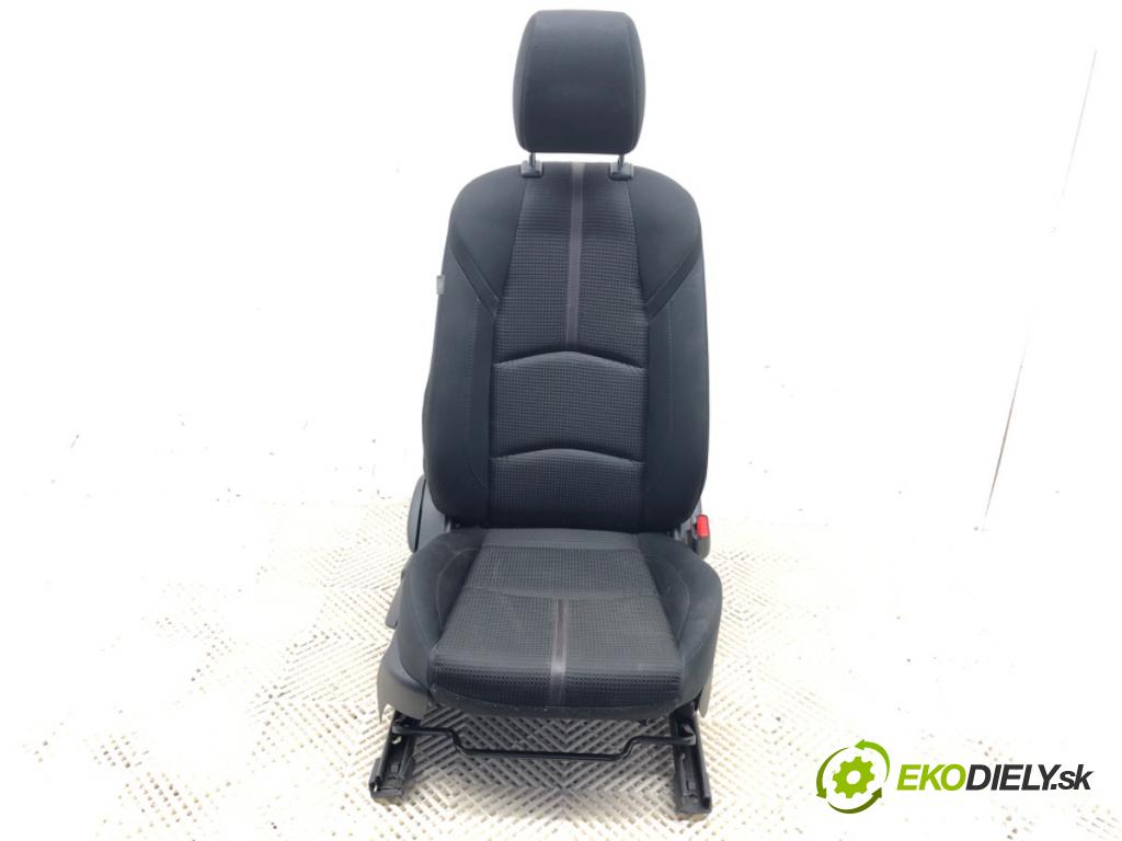 MAZDA 3 BM liftback 2016 121 kW 2.0 1998 Sedadlo pravy predný 