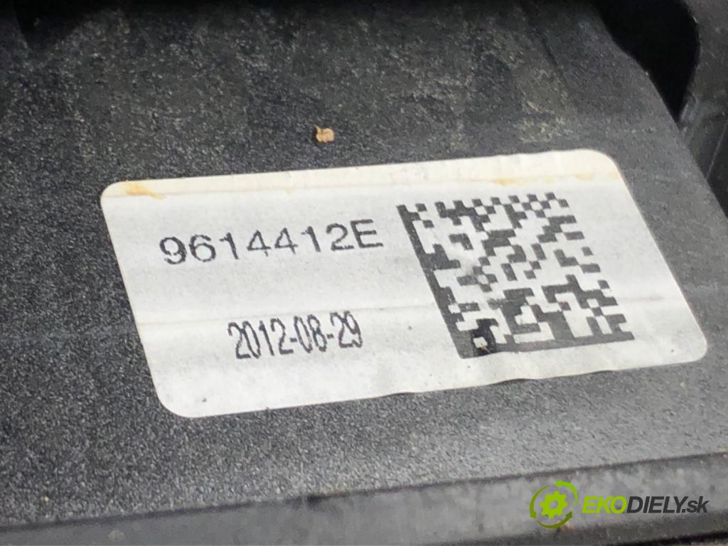 PEUGEOT 508 SW I Kombi 2012 100 kW 2.0 HDi 1997 Kulisa 9614412E (Rýchlostná páka (kulisa))