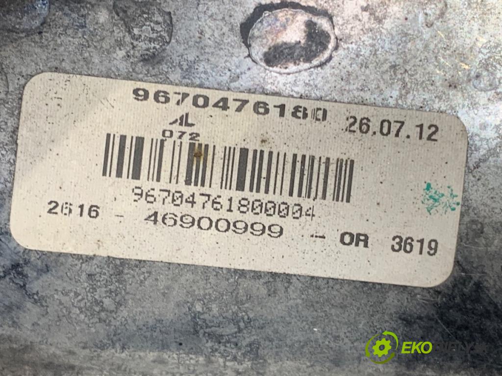 PEUGEOT 508 SW I Kombi 2012 100 kW 2.0 HDi 1997 hmlové svetlo, hmlovka pravý přední část 9670476180