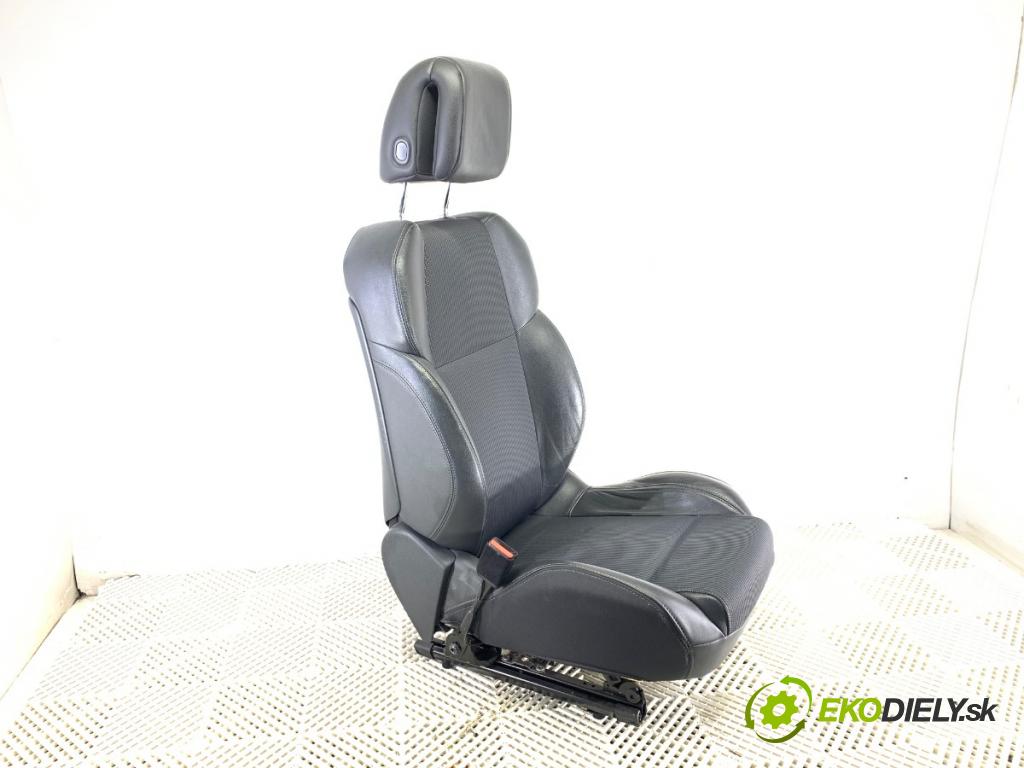 PEUGEOT 508 SW I Kombi 2012 100 kW 2.0 HDi 1997 Sedadlo ľavy predný