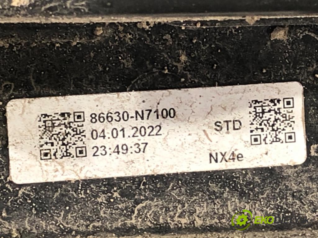 HYUNDAI TUCSON SUV 2022 110 kW 1.6 T-GDi 1598 výztuha nárazníka zadní část 86630-N7100 (Výztuhy zadní)