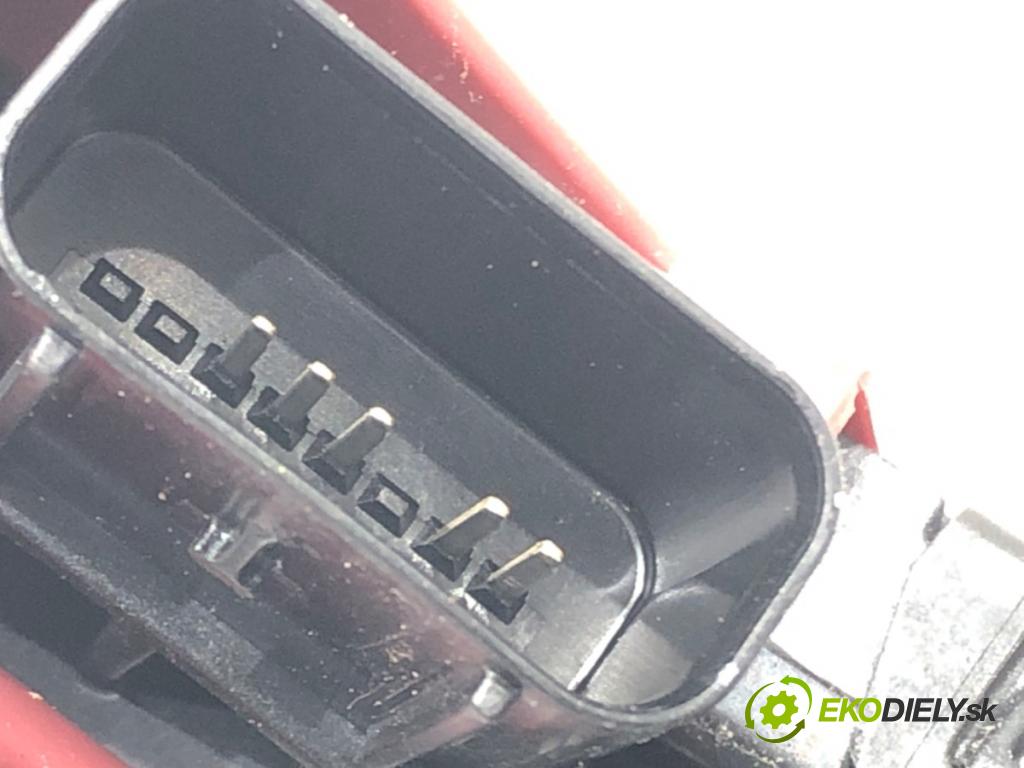 HYUNDAI TUCSON SUV 2022 110 kW 1.6 T-GDi 1598 zámok dveře pravý zadní část 81420-N7000