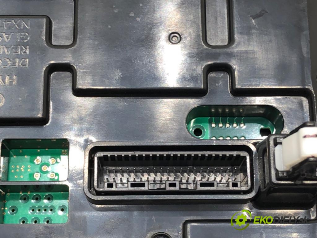 HYUNDAI TUCSON SUV 2022 110 kW 1.6 T-GDi 1598 prístrojovka 94013-N7000 (Přístrojové desky, displeje)