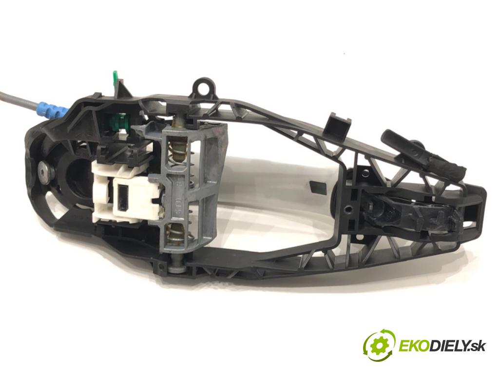 BMW G21 Kombi 2021 190 kW 330 i 1998 Kľučka vonkajšia pravy zad