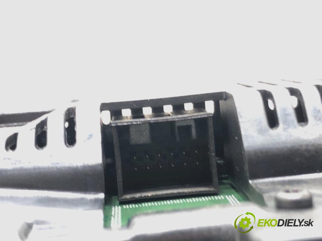 BMW G21 Kombi 2021 190 kW 330 i 1998 Prístrojovka 5A4B490 (Prístrojová doska, displej)