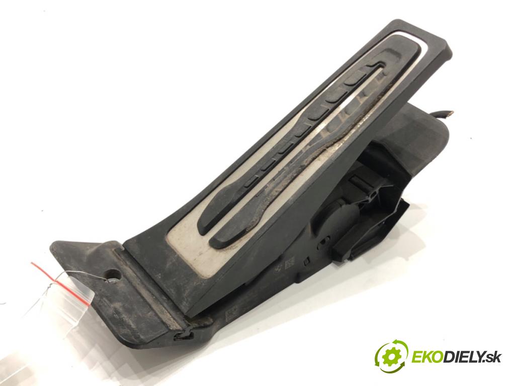 BMW G21 Kombi 2021 190 kW 330 i 1998 Potenciometer plynu 6889820 (Pedál)