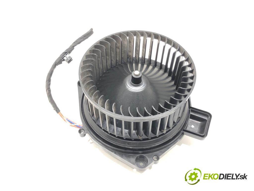 BMW G21 Kombi 2021 190 kW 330 i 1998 ventilátor kúrenia DRF-10238-001