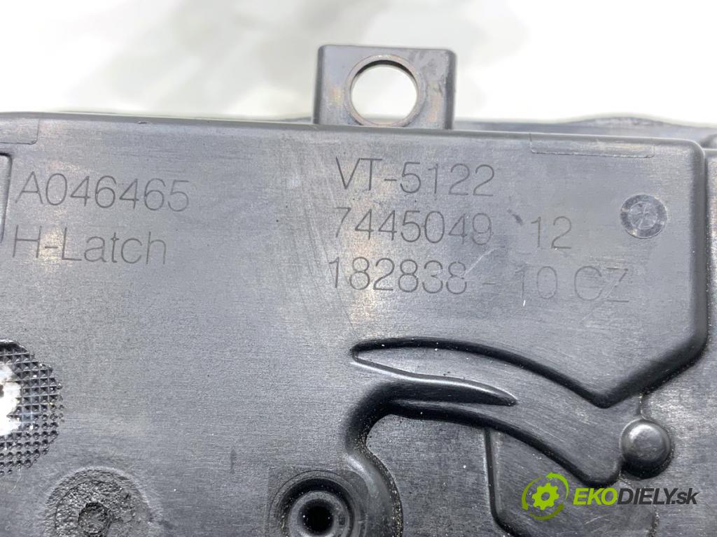 BMW G21 Kombi 2021 190 kW 330 i 1998 zámok dveře levý přední část 7445049