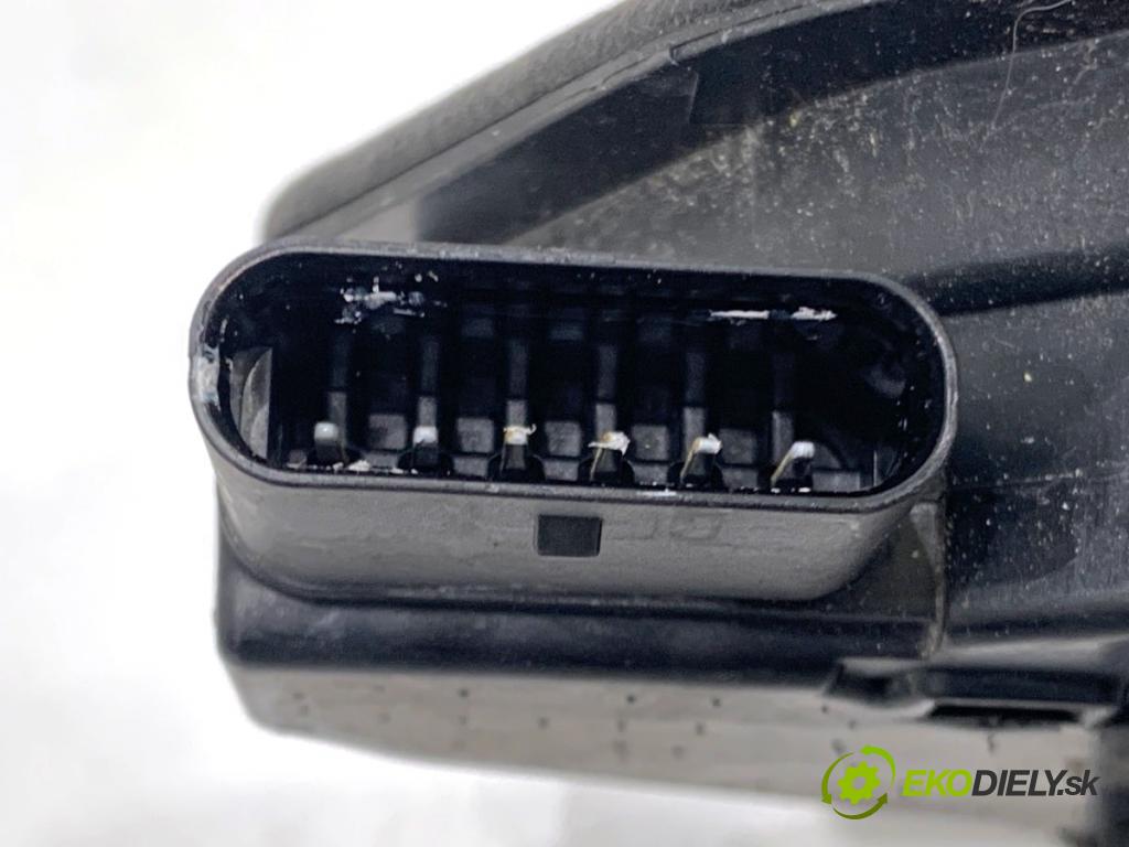 BMW G21 Kombi 2021 190 kW 330 i 1998 zámok dveře pravý zadní část 7445054