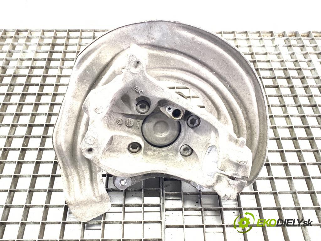 BMW G21 Kombi 2021 190 kW 330 i 1998 náboj pravy predný 621654-15