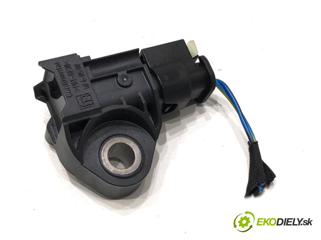 BMW G21 Kombi 2021 190 kW 330 i 1998 snímač nárazu 9496815 (Snímače nárazu)