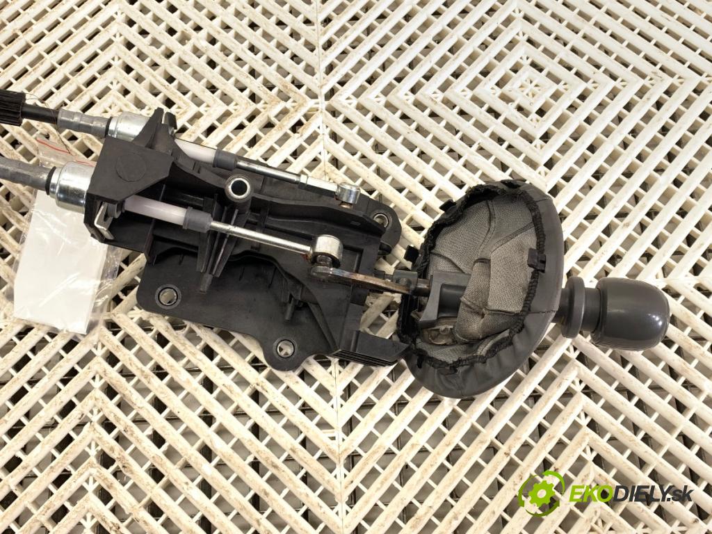 FIAT PANDA II liftback 2010 40 kW 1.1 (169.AXA1A) 1108 Kulisa  (Rýchlostná páka (kulisa))