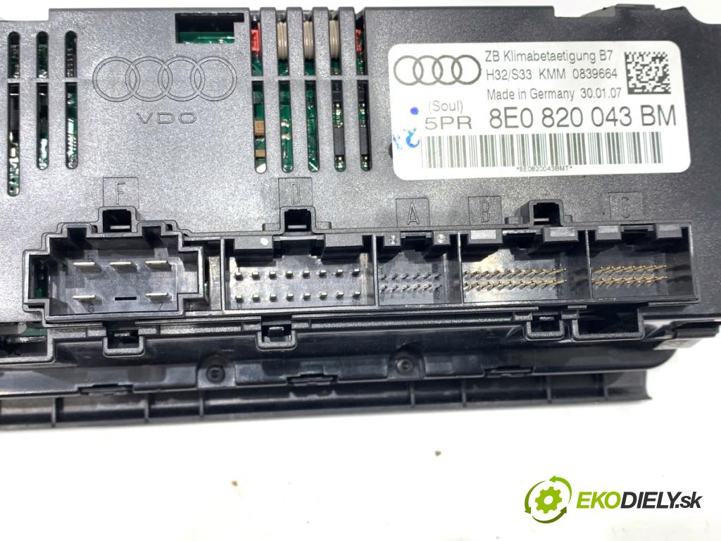 AUDI A4 B7 Kombi 2007 125 kW 2.0 TDI quattro 1968 Panel ovládania kúrenia 8E0820043BM (Prepínacie páčky pod volantom)