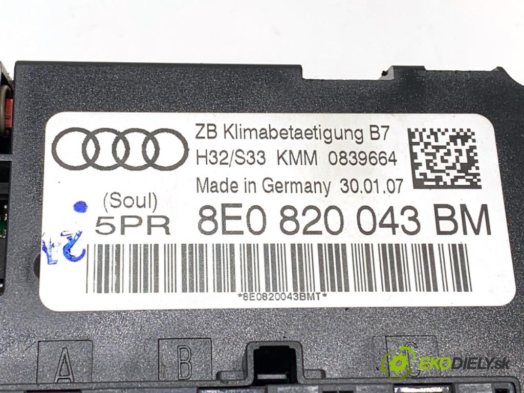 AUDI A4 B7 Kombi 2007 125 kW 2.0 TDI quattro 1968 Panel ovládania kúrenia 8E0820043BM (Prepínacie páčky pod volantom)