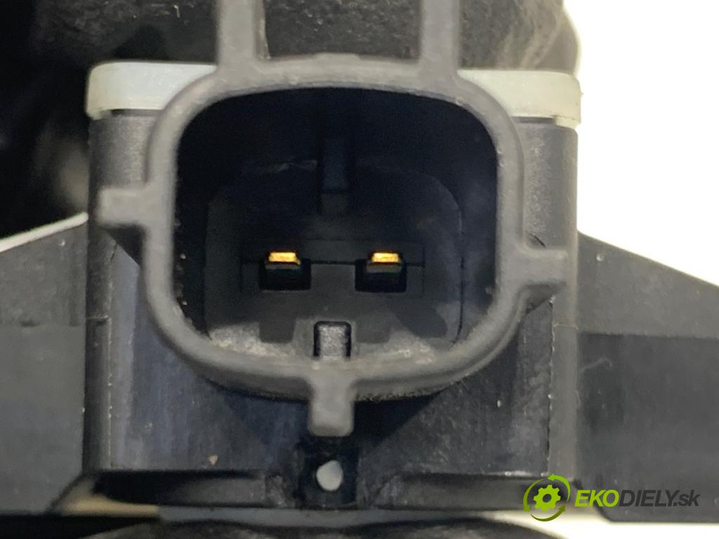 PORSCHE PANAMERA liftback 2012 294 kW 4.8 4S 4806 Snímač nárazu 97061822700 (Snímač nárazu)