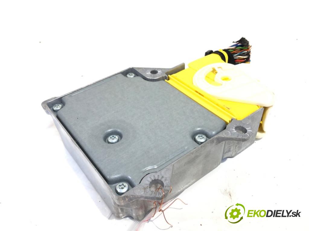 AUDI A4 B8 Kombi 2008 105 kW 2.0 TDI 1968 senzor airbag 8K0959655B (Snímač)