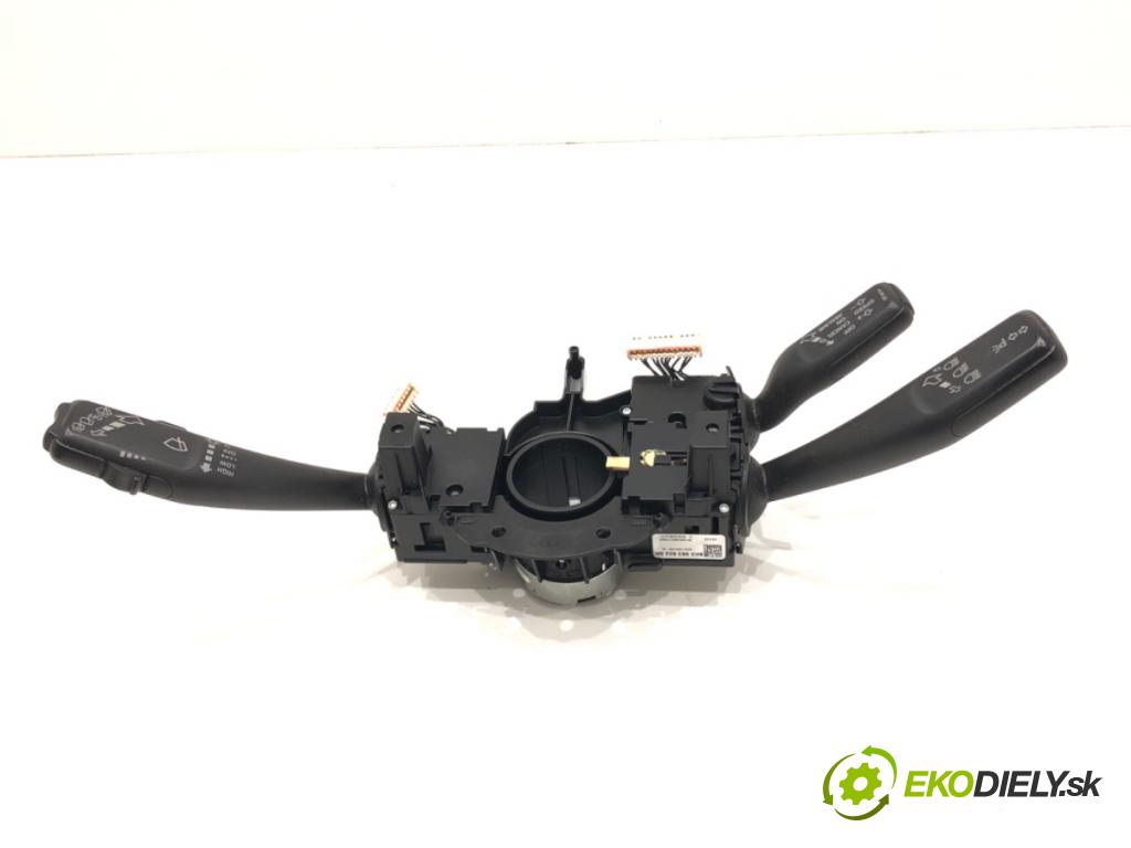 AUDI A4 B8 Kombi 2008 105 kW 2.0 TDI 1968 Prepínač kombinovaný 8K0953502BK (Prepínacie páčky pod volantom)