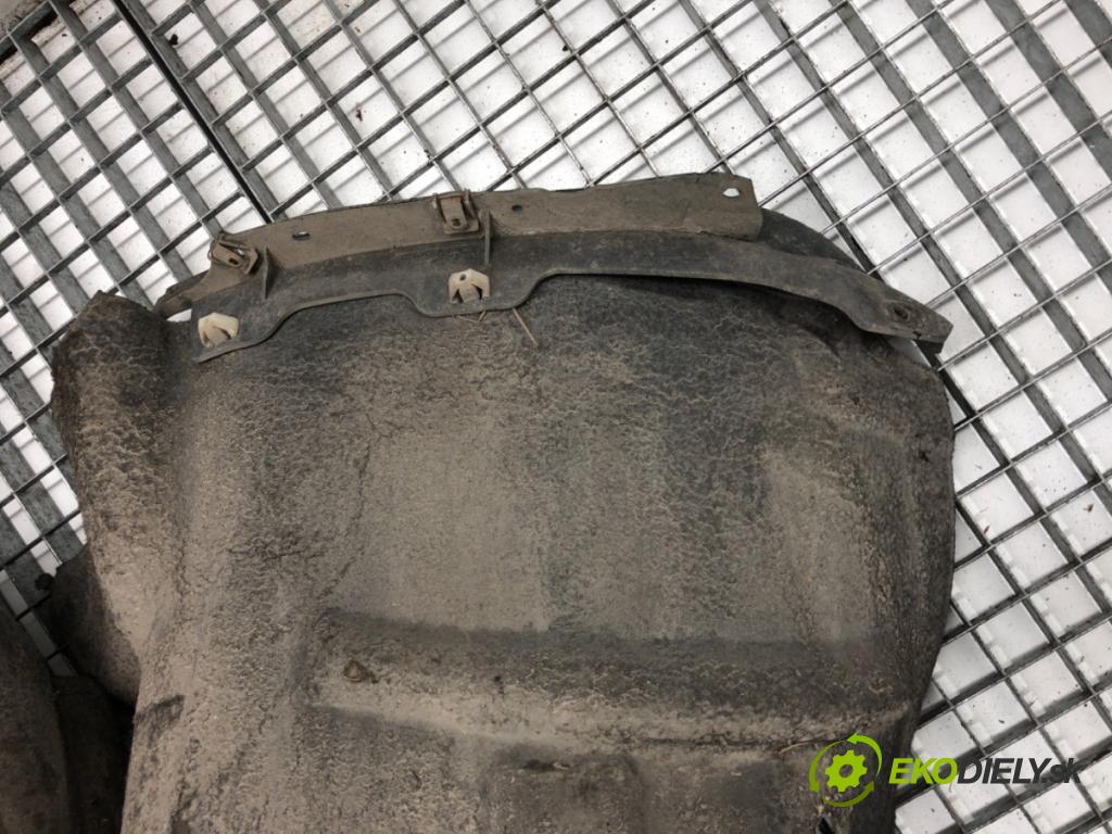 AUDI A4 B8 Kombi 2008 105 kW 2.0 TDI 1968 podblatník pravý přední část
