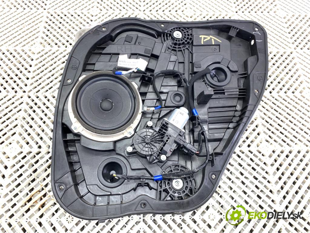 HYUNDAI i30 liftback 2023 88 kW 1.0 T-GDI 998 mechanismus okna pravý zadní část 83480-G4030