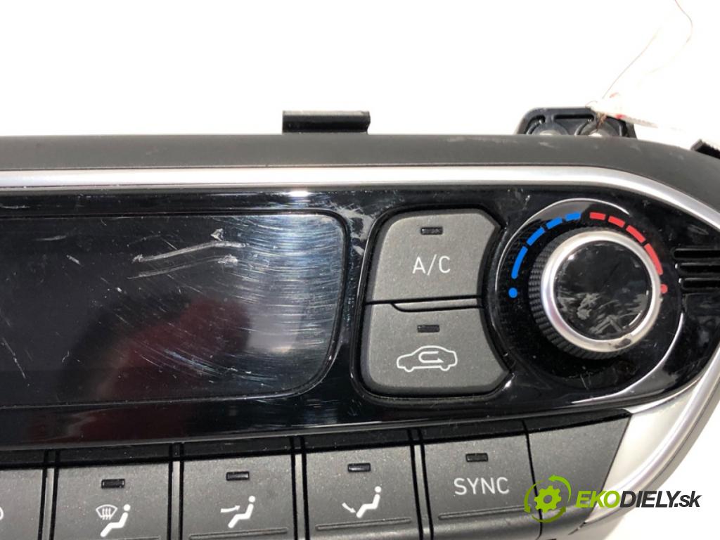 HYUNDAI i30 liftback 2023 88 kW 1.0 T-GDI 998 Panel ovládania kúrenia 97250-G4CA0 (Prepínacie páčky pod volantom)