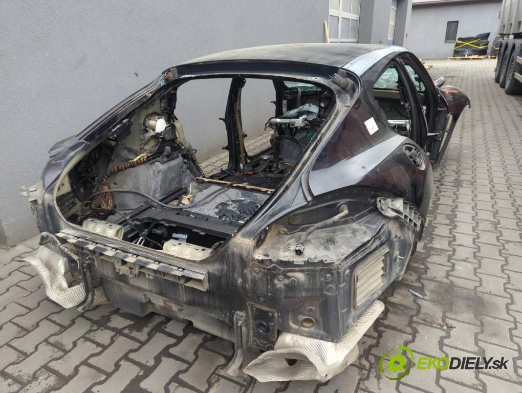 PORSCHE PANAMERA liftback 2012 294 kW 4.8 4S 4806 KAROSERIA ČTVRŤÁK blatník zadní část levý pravý práh střecha PODŁUŻNICA levý pravý