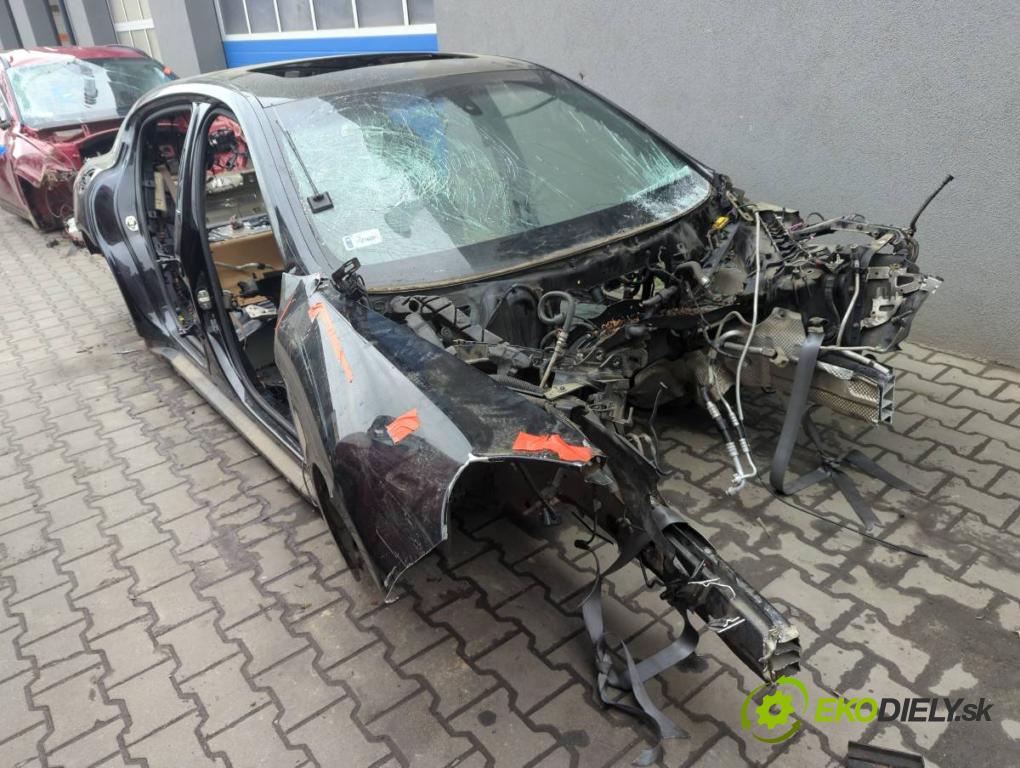 PORSCHE PANAMERA liftback 2012 294 kW 4.8 4S 4806 KAROSERIA ČTVRŤÁK blatník zadní část levý pravý práh střecha PODŁUŻNICA levý pravý